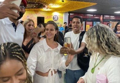 Famosos e turistas chegam para o Carnaval da Bahia e têm receptivo especial do Governo do Estado
