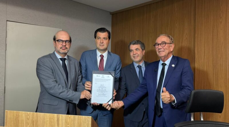 Com apoio da UPB, MPBA, TCM e TCE assinam nota conjunta com orientações para contratações do São João na Bahia