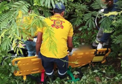 Motociclista sofre acidente e passa a noite ferido dentro de riacho na região do Caboronga, em Ipirá