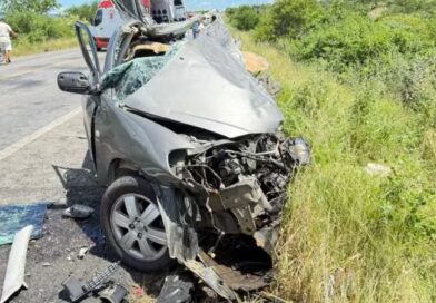 Tragédia na BR-242: colisão com carreta deixa dois mortos em Rafael Jambeiro